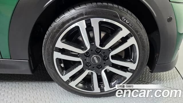 2024 Mini Cooper S Classic Sold VIN WMW61DH01R2V57288 – front exterior 2024 Mini Cooper S Classic Sold VIN WMW61DH01R2V57288 – front exterior