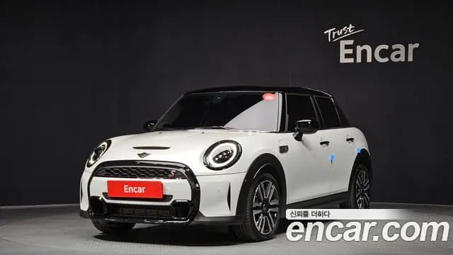 2024 Mini Cooper S 5Door Classic Sold VIN WMW61DK00R2V46761 – photo 16 2024 Mini Cooper S 5Door Classic Sold VIN WMW61DK00R2V46761 – photo 16