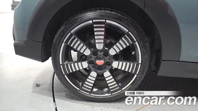 2023 Mini Cooper S 5Door Multitione Edition Sold VIN WMW61DK04P2T53848 – undercarriage 2023 Mini Cooper S 5Door Multitione Edition Sold VIN WMW61DK04P2T53848 – undercarriage
