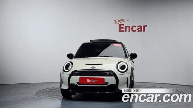 2022 Mini Cooper S 5Door Classic Sold VIN WMW61DK08N2S01052 – photo 12 2022 Mini Cooper S 5Door Classic Sold VIN WMW61DK08N2S01052 – photo 12