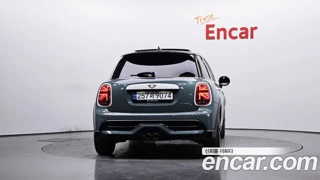 2023 Mini Cooper S 5Door Multitione Edition Sold VIN WMW61DK0XP2T42417 – side profile 2023 Mini Cooper S 5Door Multitione Edition Sold VIN WMW61DK0XP2T42417 – side profile