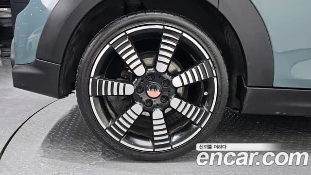 2023 Mini Cooper S 5Door Multitione Edition Sold VIN WMW61DK0XP2T42417 – photo 20 2023 Mini Cooper S 5Door Multitione Edition Sold VIN WMW61DK0XP2T42417 – photo 20