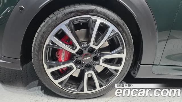 2022 Mini Cooper S JCW Sold VIN WMW81DH07N2S16495 – interior seats 2022 Mini Cooper S JCW Sold VIN WMW81DH07N2S16495 – interior seats