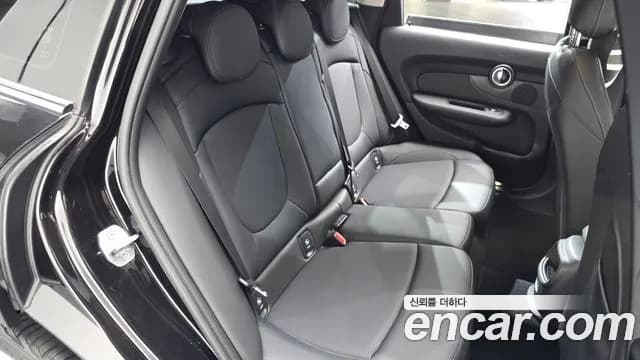 2019 Mini Cooper Clubman Standard Sold VIN WMWLN5103K2L03742 – front exterior 2019 Mini Cooper Clubman Standard Sold VIN WMWLN5103K2L03742 – front exterior