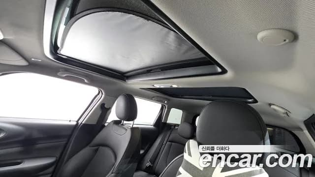 2019 Mini Cooper Clubman Standard Sold VIN WMWLN5103K2L03742 – exterior detail 2019 Mini Cooper Clubman Standard Sold VIN WMWLN5103K2L03742 – exterior detail
