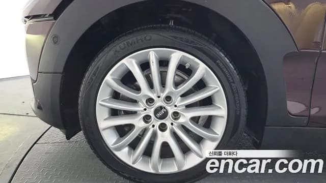 2018 Mini Cooper Clubman High Sold VIN WMWLN5109J2H74490 – undercarriage 2018 Mini Cooper Clubman High Sold VIN WMWLN5109J2H74490 – undercarriage