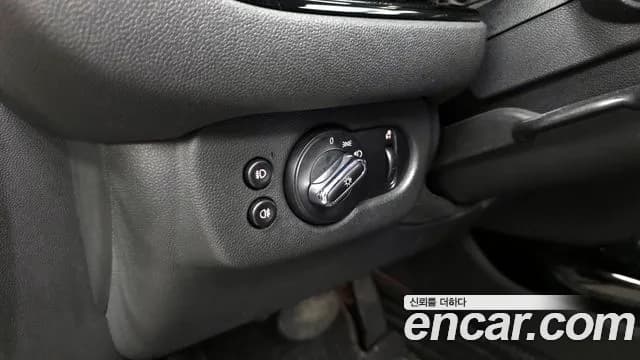 2017 Mini Cooper D Clubman Standard Sold VIN WMWLR9108H2E67785 – engine bay 2017 Mini Cooper D Clubman Standard Sold VIN WMWLR9108H2E67785 – engine bay