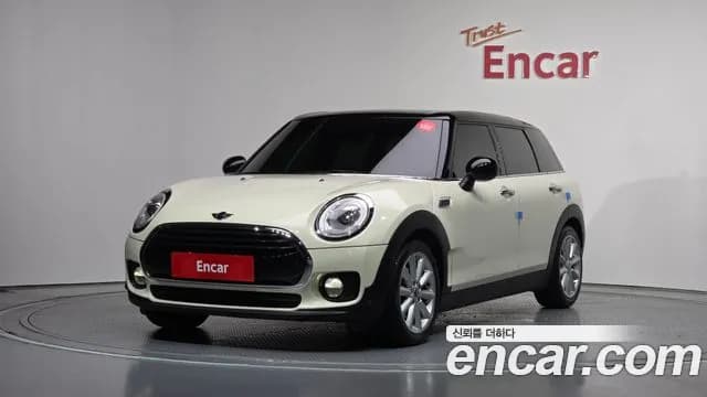 2017 Mini Cooper D Clubman Standard Sold VIN WMWLR9108H2E67785 – exterior detail 2017 Mini Cooper D Clubman Standard Sold VIN WMWLR9108H2E67785 – exterior detail