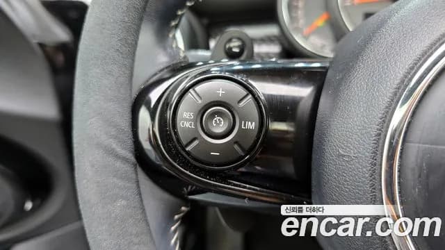 2017 Mini Cooper S Convertible Standard Sold VIN WMWWG9103H3A89288 – photo 17 2017 Mini Cooper S Convertible Standard Sold VIN WMWWG9103H3A89288 – photo 17