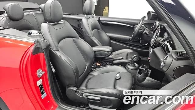 2021 Mini Cooper Convertible Standard Sold VIN WMWWJ7101M3M72630 – interior seats 2021 Mini Cooper Convertible Standard Sold VIN WMWWJ7101M3M72630 – interior seats