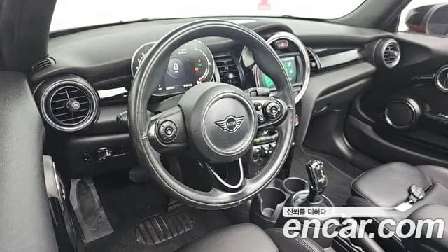 2021 Mini Cooper Convertible Standard Sold VIN WMWWJ7101M3M72630 – trunk area 2021 Mini Cooper Convertible Standard Sold VIN WMWWJ7101M3M72630 – trunk area