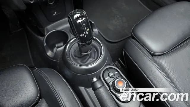 2021 Mini Cooper Convertible Standard Sold VIN WMWWJ7101M3M75267 – photo 16 2021 Mini Cooper Convertible Standard Sold VIN WMWWJ7101M3M75267 – photo 16