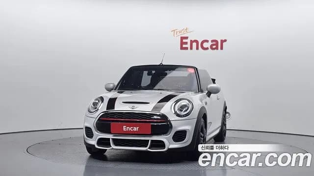 2021 Mini Cooper S Convertible JCW Sold VIN WMWWP9109M3M69758 – interior seats 2021 Mini Cooper S Convertible JCW Sold VIN WMWWP9109M3M69758 – interior seats