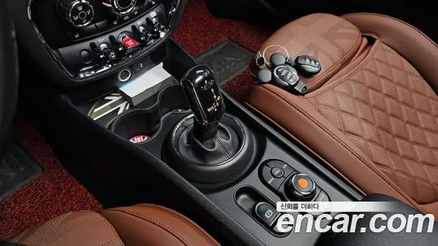 2021 Mini Cooper Clubman Standard Sold VIN WMWXJ3100M2N48048 – interior seats 2021 Mini Cooper Clubman Standard Sold VIN WMWXJ3100M2N48048 – interior seats