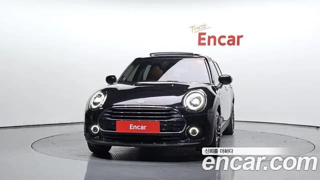 2024 Mini Cooper Clubman Classic Sold VIN WMWXJ3100R2U40908 – rear exterior 2024 Mini Cooper Clubman Classic Sold VIN WMWXJ3100R2U40908 – rear exterior
