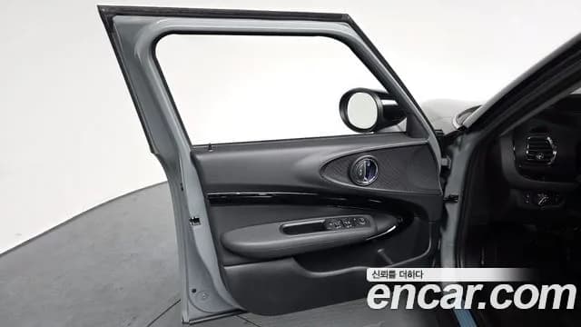 2021 Mini Cooper Clubman High Sold VIN WMWXJ3102M2P45819 – side profile 2021 Mini Cooper Clubman High Sold VIN WMWXJ3102M2P45819 – side profile