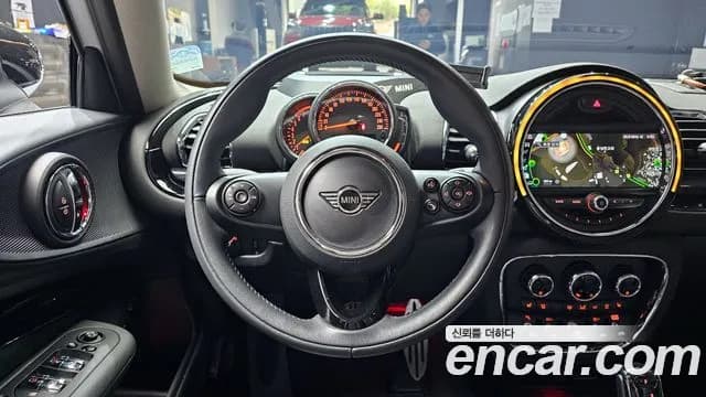 2020 Mini Cooper Clubman High Sold VIN WMWXJ3105L2N27825 – trunk area 2020 Mini Cooper Clubman High Sold VIN WMWXJ3105L2N27825 – trunk area
