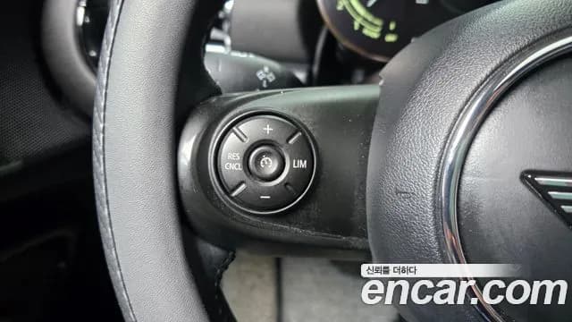 2021 Mini Cooper Clubman High Sold VIN WMWXJ3105M2N30001 – photo 33 2021 Mini Cooper Clubman High Sold VIN WMWXJ3105M2N30001 – photo 33