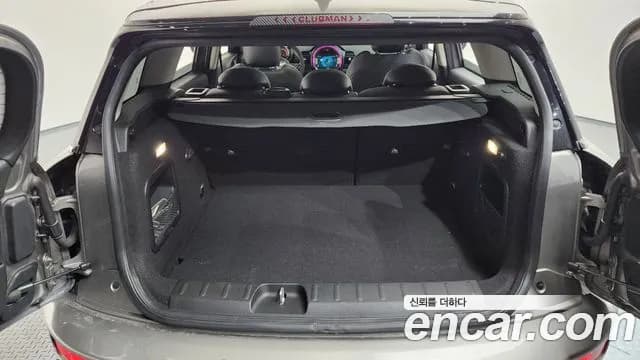 2019 Mini Cooper D Clubman Standard Sold VIN WMWXK5100KTN60698 – exterior detail 2019 Mini Cooper D Clubman Standard Sold VIN WMWXK5100KTN60698 – exterior detail