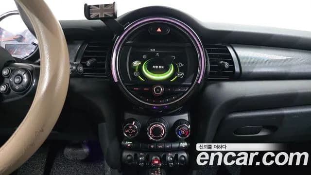 2017 Mini Cooper D Mid Sold VIN WMWXN3102H3C12425 – odometer reading 2017 Mini Cooper D Mid Sold VIN WMWXN3102H3C12425 – odometer reading