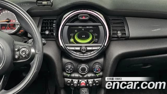 2018 Mini Cooper D Standard Sold VIN WMWXN3102J2E01359 – engine bay 2018 Mini Cooper D Standard Sold VIN WMWXN3102J2E01359 – engine bay