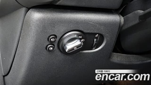 2018 Mini Cooper D Standard Sold VIN WMWXN3102J2E01359 – photo 17 2018 Mini Cooper D Standard Sold VIN WMWXN3102J2E01359 – photo 17