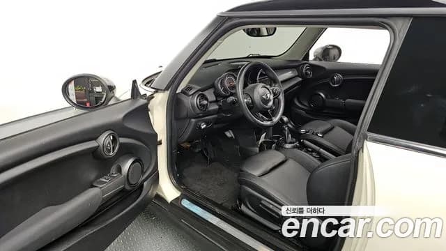2018 Mini Cooper D Standard Sold VIN WMWXN3102J2E01359 – photo 20 2018 Mini Cooper D Standard Sold VIN WMWXN3102J2E01359 – photo 20