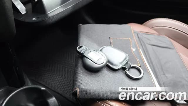 2019 Mini Cooper 60th Edition Sold VIN WMWXP5100K2H93264 – interior seats 2019 Mini Cooper 60th Edition Sold VIN WMWXP5100K2H93264 – interior seats