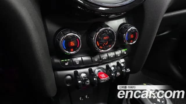 2019 Mini Cooper 60th Edition Sold VIN WMWXP5100K2H93264 – photo 12 2019 Mini Cooper 60th Edition Sold VIN WMWXP5100K2H93264 – photo 12