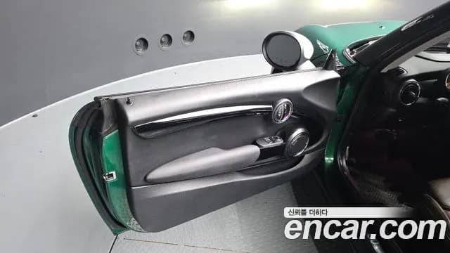 2019 Mini Cooper 60th Edition Sold VIN WMWXP5100K2H93264 – photo 31 2019 Mini Cooper 60th Edition Sold VIN WMWXP5100K2H93264 – photo 31