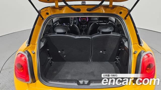 2017 Mini Cooper Standard Sold VIN WMWXP5102H2E38492 – engine bay 2017 Mini Cooper Standard Sold VIN WMWXP5102H2E38492 – engine bay
