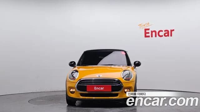 2017 Mini Cooper Standard Sold VIN WMWXP5102H2E38492 – odometer reading 2017 Mini Cooper Standard Sold VIN WMWXP5102H2E38492 – odometer reading