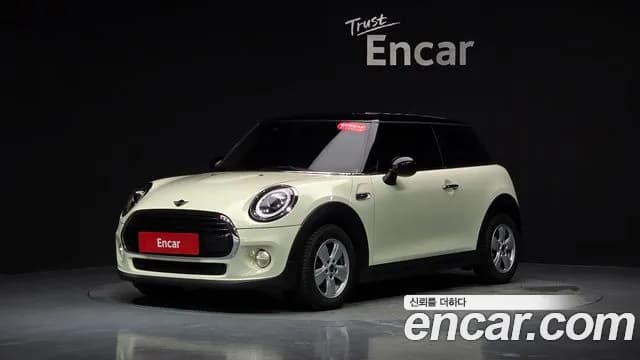 2019 Mini Cooper Standard Sold VIN WMWXP5105K2H92403 – rear exterior 2019 Mini Cooper Standard Sold VIN WMWXP5105K2H92403 – rear exterior