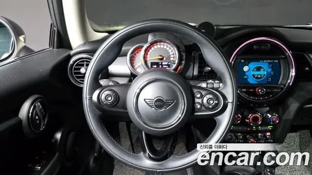 2019 Mini Cooper Standard Sold VIN WMWXP5105K2H92403 – photo 18 2019 Mini Cooper Standard Sold VIN WMWXP5105K2H92403 – photo 18
