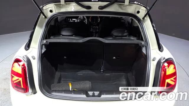 2019 Mini Cooper Standard Sold VIN WMWXP5105K2H92403 – photo 26 2019 Mini Cooper Standard Sold VIN WMWXP5105K2H92403 – photo 26