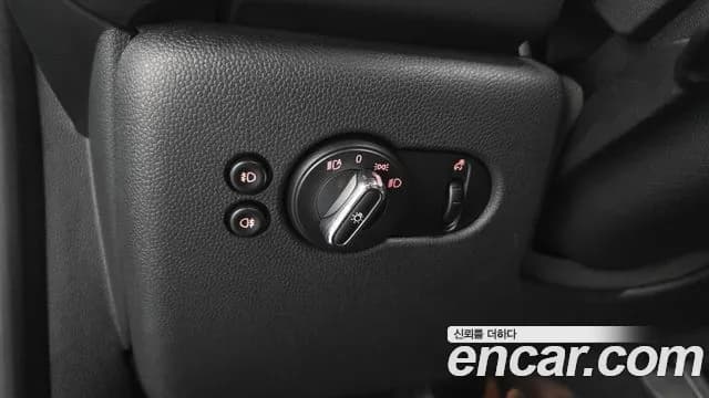 2021 Mini Cooper HIGH Sold VIN WMWXR7101M2N97338 – interior seats 2021 Mini Cooper HIGH Sold VIN WMWXR7101M2N97338 – interior seats