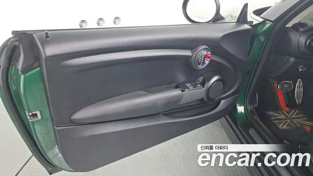 2020 Mini Cooper Standard Sold VIN WMWXR7104L2N22194 – rear exterior 2020 Mini Cooper Standard Sold VIN WMWXR7104L2N22194 – rear exterior