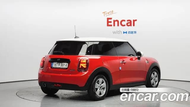 2021 Mini Cooper Standard Sold VIN WMWXR7104M2N57240 – dashboard 2021 Mini Cooper Standard Sold VIN WMWXR7104M2N57240 – dashboard