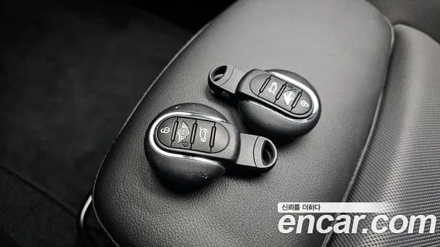 2020 Mini Cooper Rosewood Edition Sold VIN WMWXR7105L2M57274 – photo 11 2020 Mini Cooper Rosewood Edition Sold VIN WMWXR7105L2M57274 – photo 11