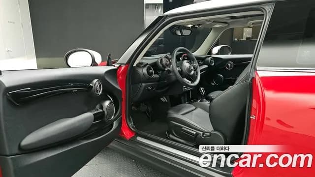 2020 Mini Cooper HIGH Sold VIN WMWXR7106L2L92774 – exterior detail 2020 Mini Cooper HIGH Sold VIN WMWXR7106L2L92774 – exterior detail