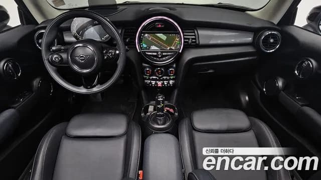 2021 Mini Cooper HIGH Sold VIN WMWXR7106M2N95911 – trunk area 2021 Mini Cooper HIGH Sold VIN WMWXR7106M2N95911 – trunk area