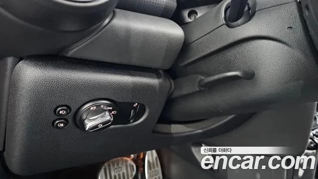 2021 Mini Cooper HIGH Sold VIN WMWXR7107M2N67230 – exterior detail 2021 Mini Cooper HIGH Sold VIN WMWXR7107M2N67230 – exterior detail