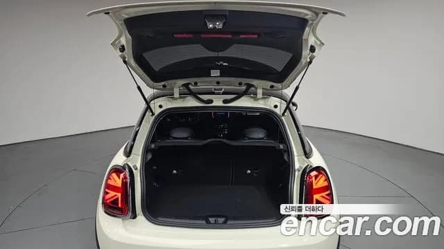2020 Mini Cooper Standard Sold VIN WMWXR7108L2M45300 – photo 26 2020 Mini Cooper Standard Sold VIN WMWXR7108L2M45300 – photo 26