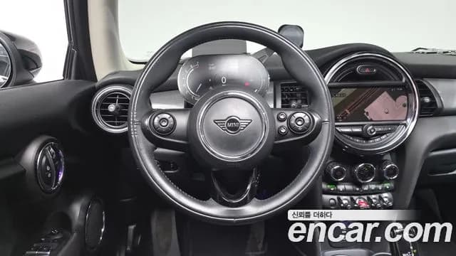 2021 Mini Cooper HIGH Sold VIN WMWXR7108M2N97501 – trunk area 2021 Mini Cooper HIGH Sold VIN WMWXR7108M2N97501 – trunk area