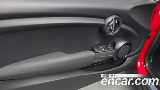 2020 Mini Cooper Standard Sold VIN WMWXR7109L2M31017 – interior seats 2020 Mini Cooper Standard Sold VIN WMWXR7109L2M31017 – interior seats