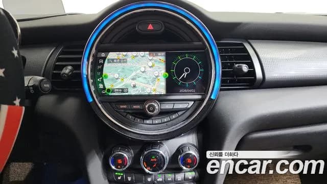 2021 Mini Cooper HIGH Sold VIN WMWXR7109M2N95711 – interior seats 2021 Mini Cooper HIGH Sold VIN WMWXR7109M2N95711 – interior seats