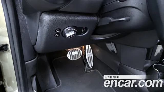2020 Mini Cooper Standard Sold VIN WMWXR710XL2N14486 – photo 14 2020 Mini Cooper Standard Sold VIN WMWXR710XL2N14486 – photo 14