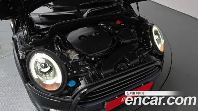 2018 Mini Cooper 5Door Standard Sold VIN WMWXU1100J2G06069 – dashboard 2018 Mini Cooper 5Door Standard Sold VIN WMWXU1100J2G06069 – dashboard