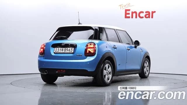 2019 Mini Cooper 5Door Standard Sold VIN WMWXU1100K2L07504 – photo 13 2019 Mini Cooper 5Door Standard Sold VIN WMWXU1100K2L07504 – photo 13