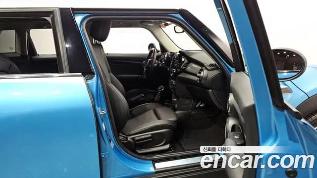 2019 Mini Cooper 5Door Standard Sold VIN WMWXU1100K2L07504 – photo 15 2019 Mini Cooper 5Door Standard Sold VIN WMWXU1100K2L07504 – photo 15